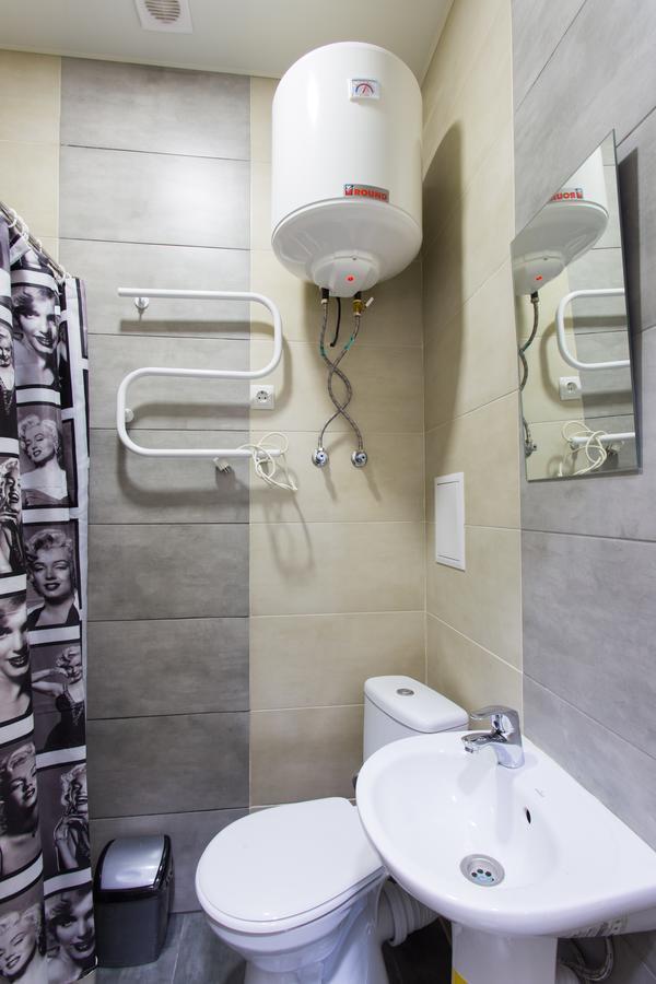 Sumskaya Aparthotel Charkiv Exteriör bild