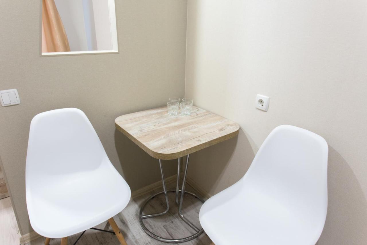 Sumskaya Aparthotel Charkiv Exteriör bild